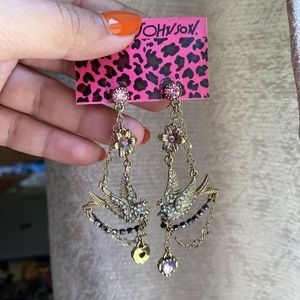NWT Betsey Johnson Bird Earrings